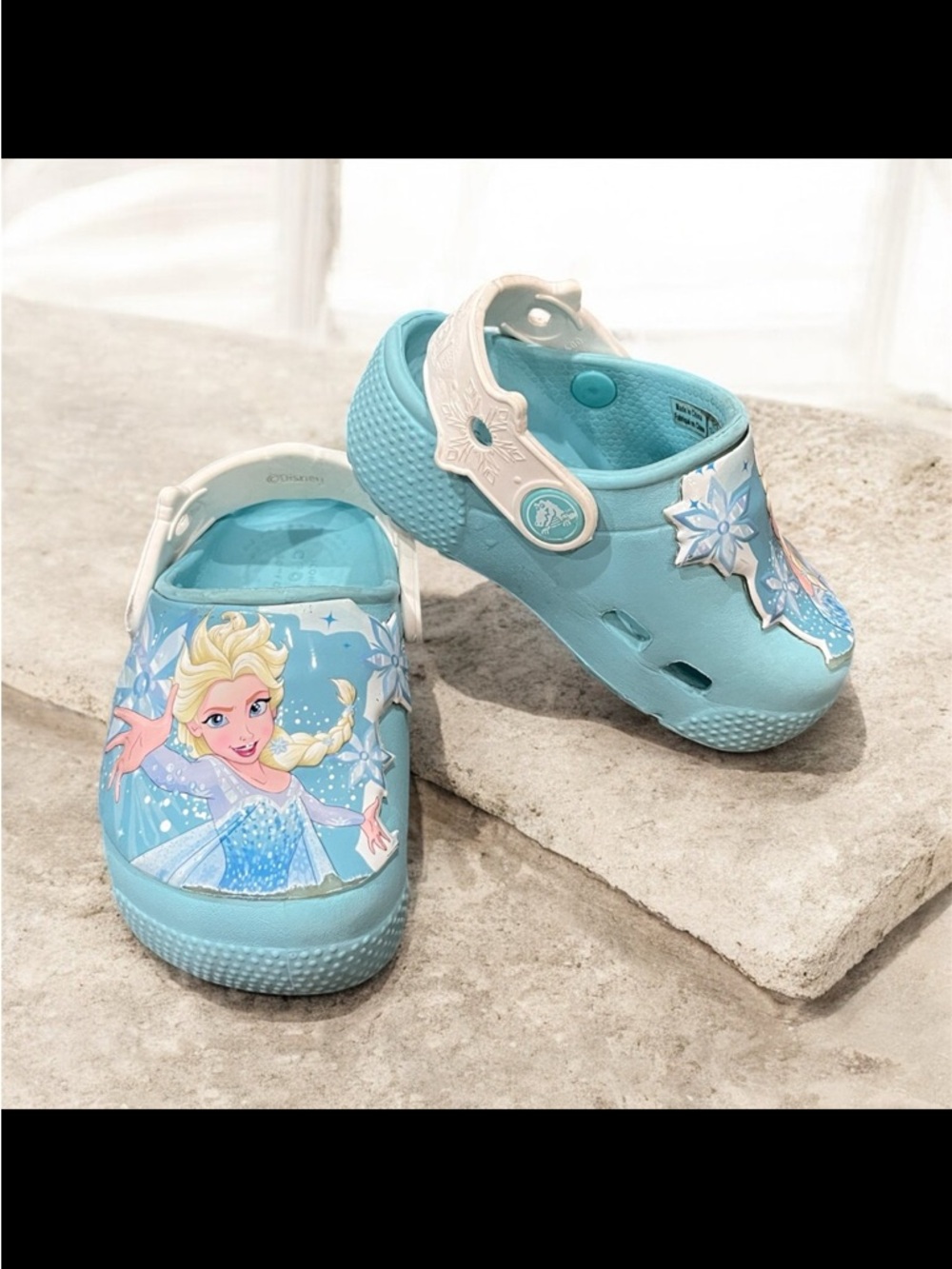 Disney Crocs Frozen Elsa Classic Clogs - Toddler Size 5C